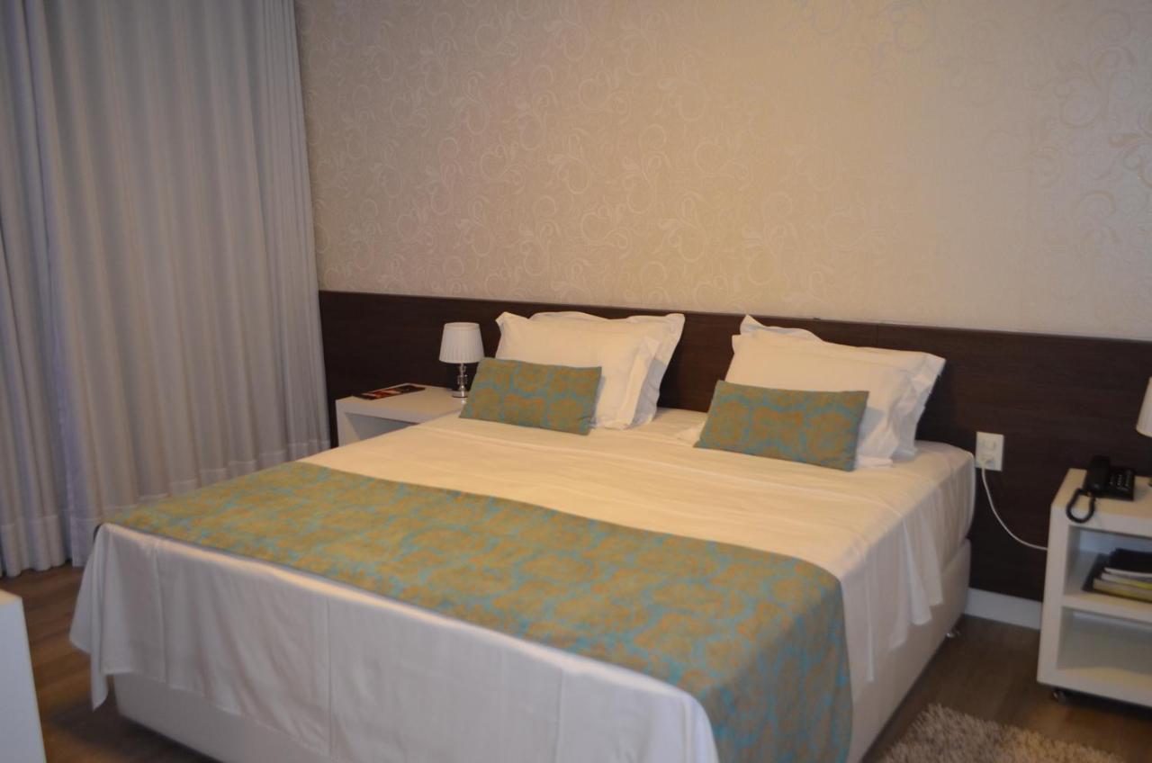 Hz Hotel Patos de Minas Eksteriør bilde